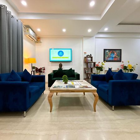 Aamantran Residency Hotel, Sohna Road, Sector 49, Gurugram Gurgaon Exterior photo